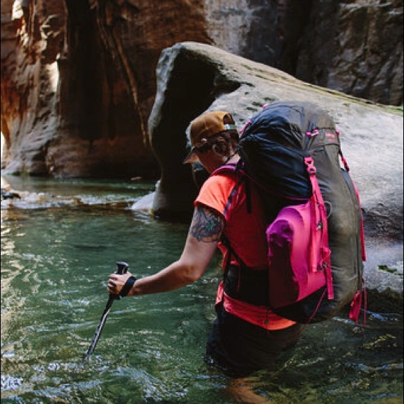 Meet your Posher, Christie - Picture 2 of 10